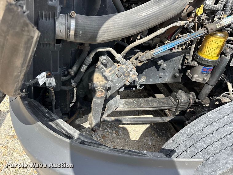 image for item ER3417 2018 International LT625 semi truck
