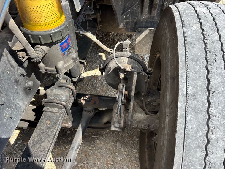 image for item ER3417 2018 International LT625 semi truck