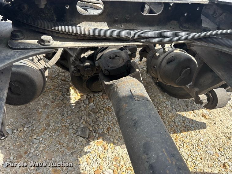 image for item ER3417 2018 International LT625 semi truck