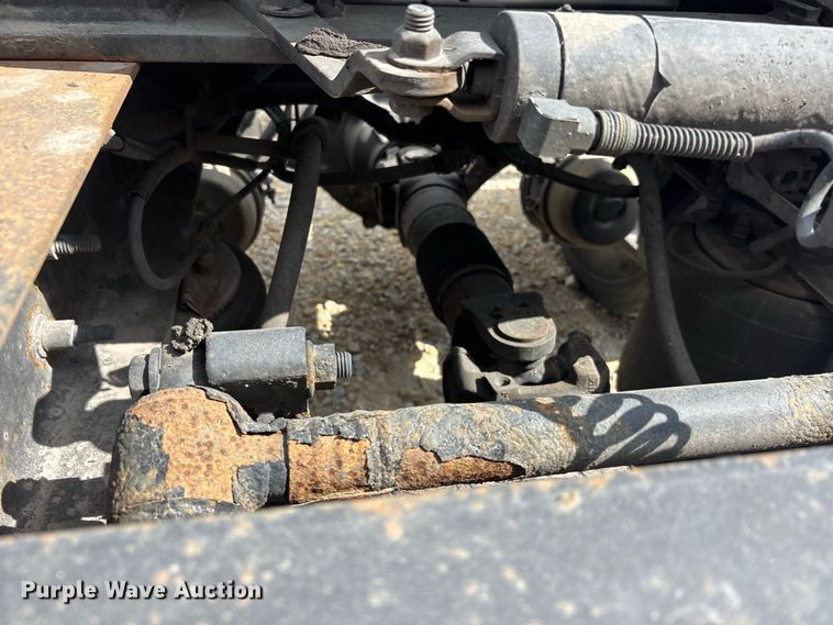 image for item ER3417 2018 International LT625 semi truck