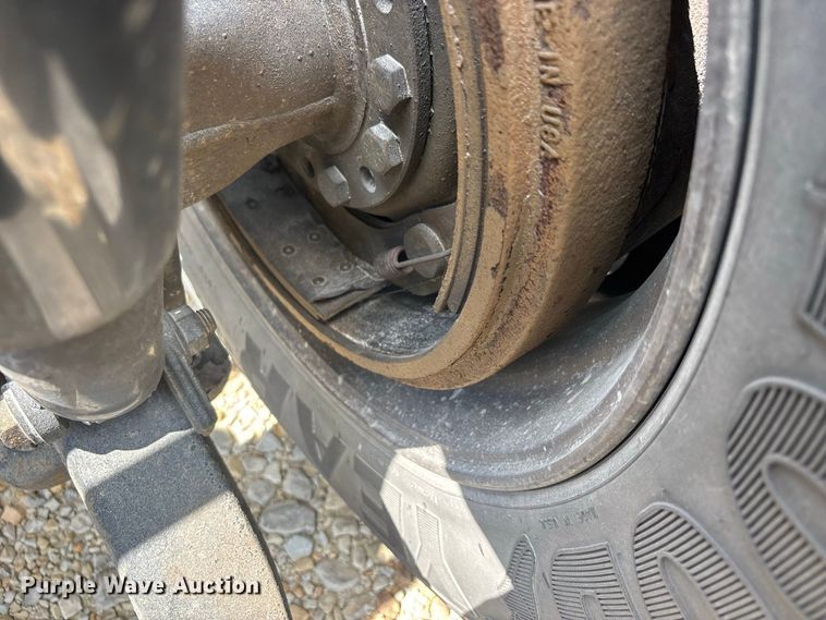 image for item ER3417 2018 International LT625 semi truck