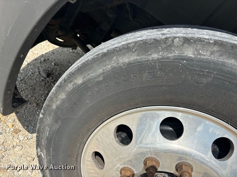 image for item ER3417 2018 International LT625 semi truck