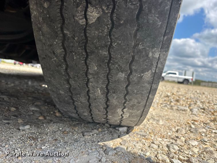 image for item ER3417 2018 International LT625 semi truck