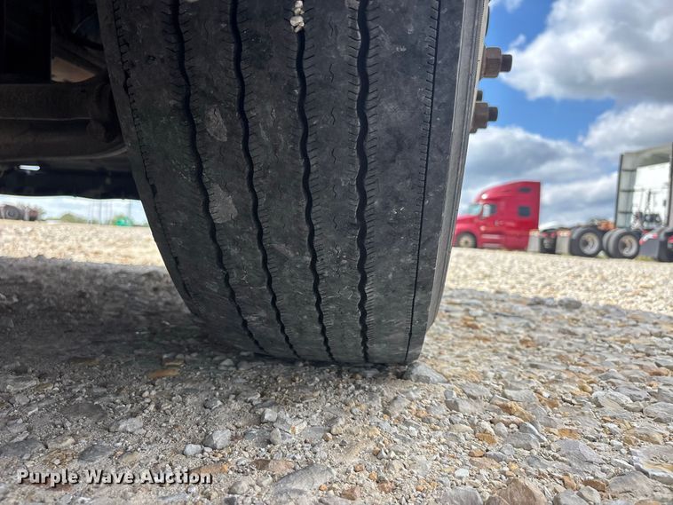 image for item ER3417 2018 International LT625 semi truck