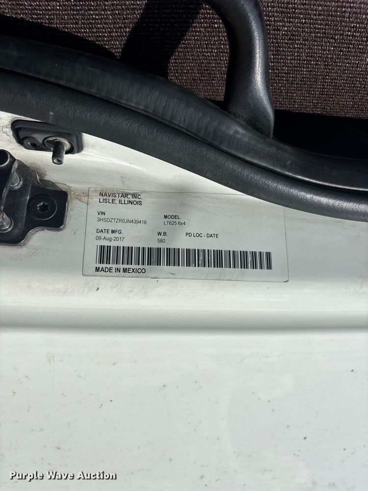 image for item ER3417 2018 International LT625 semi truck