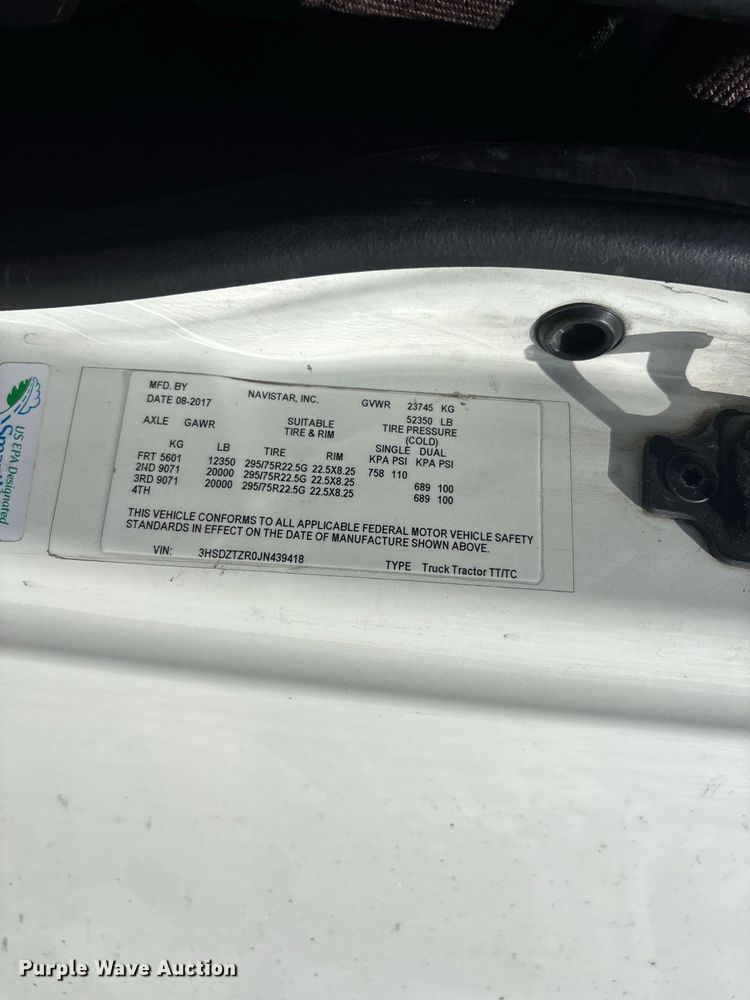 image for item ER3417 2018 International LT625 semi truck