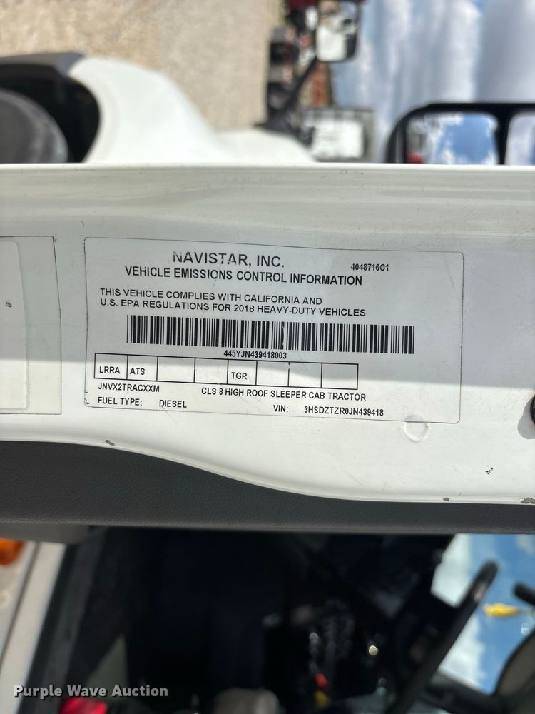 image for item ER3417 2018 International LT625 semi truck