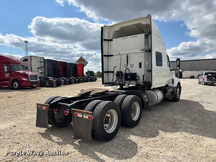 image for item ER3418 2020 International LT625 semi truck