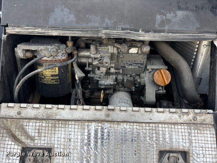 image for item ER3418 2020 International LT625 semi truck
