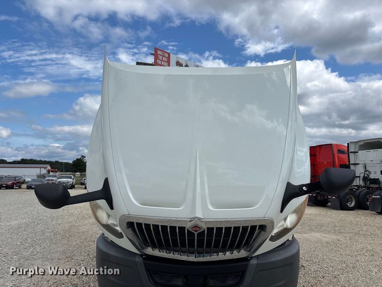 image for item ER3418 2020 International LT625 semi truck