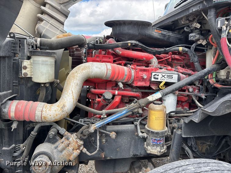 image for item ER3418 2020 International LT625 semi truck
