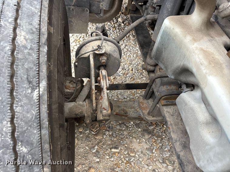 image for item ER3418 2020 International LT625 semi truck