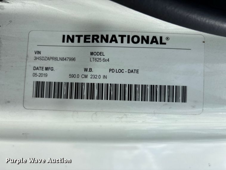 image for item ER3418 2020 International LT625 semi truck
