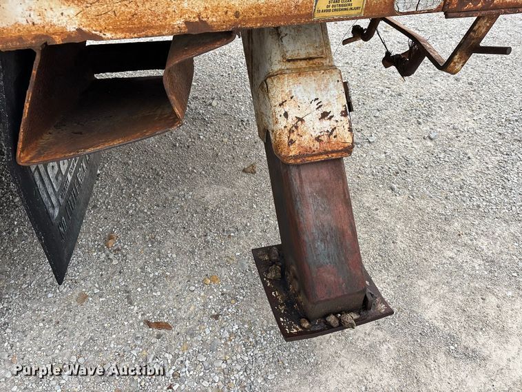 image for item ER3419 1988 GMC C7 digger derrick truck
