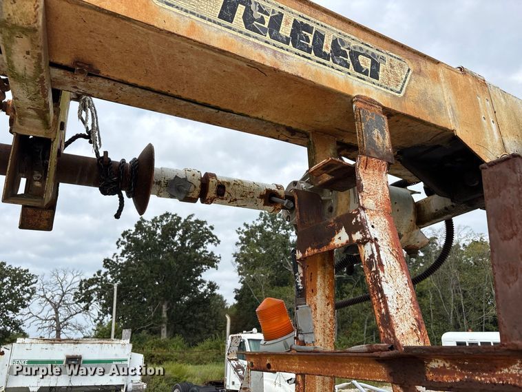 image for item ER3419 1988 GMC C7 digger derrick truck