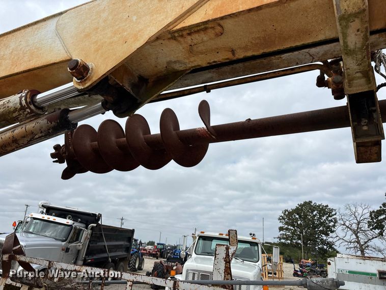 image for item ER3419 1988 GMC C7 digger derrick truck