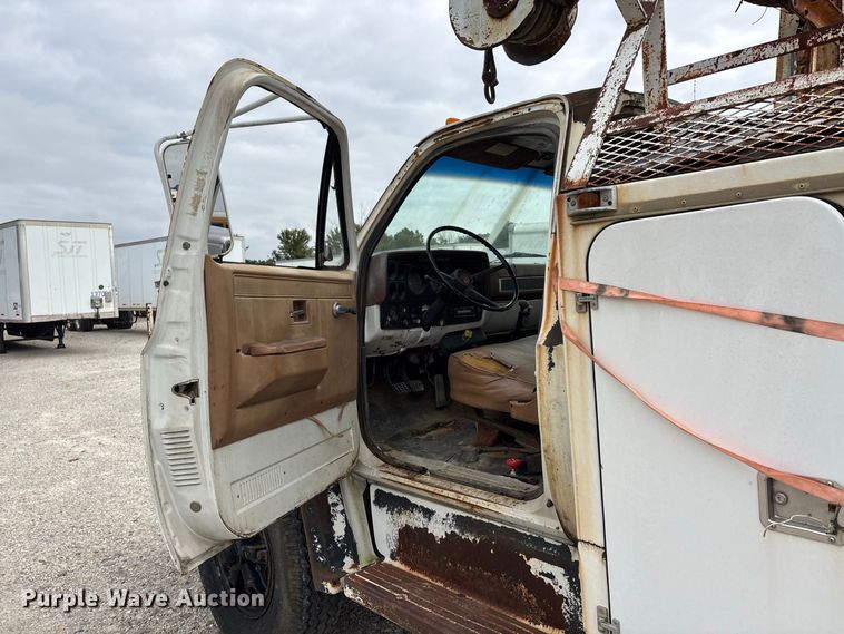 image for item ER3419 1988 GMC C7 digger derrick truck