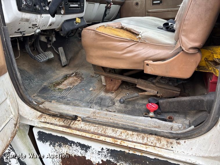 image for item ER3419 1988 GMC C7 digger derrick truck