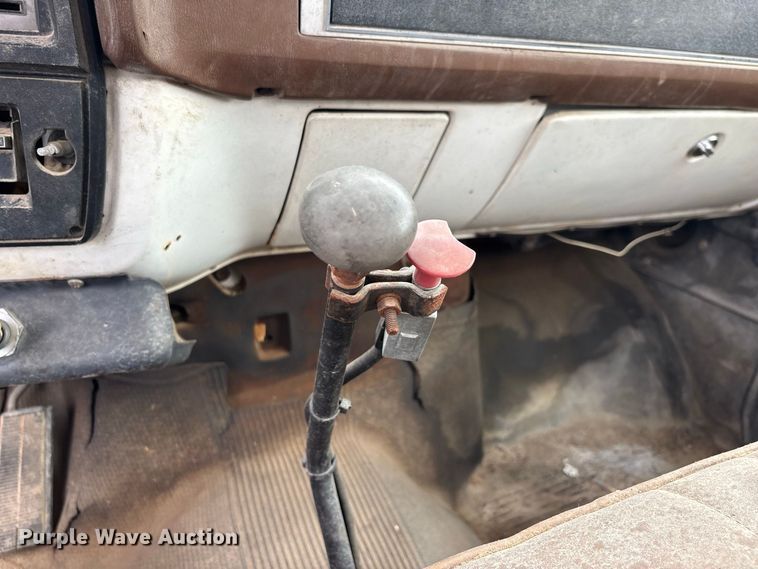 image for item ER3419 1988 GMC C7 digger derrick truck