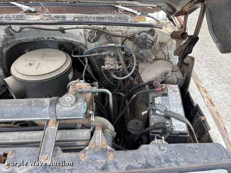 image for item ER3419 1988 GMC C7 digger derrick truck