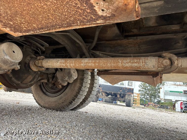 image for item ER3419 1988 GMC C7 digger derrick truck