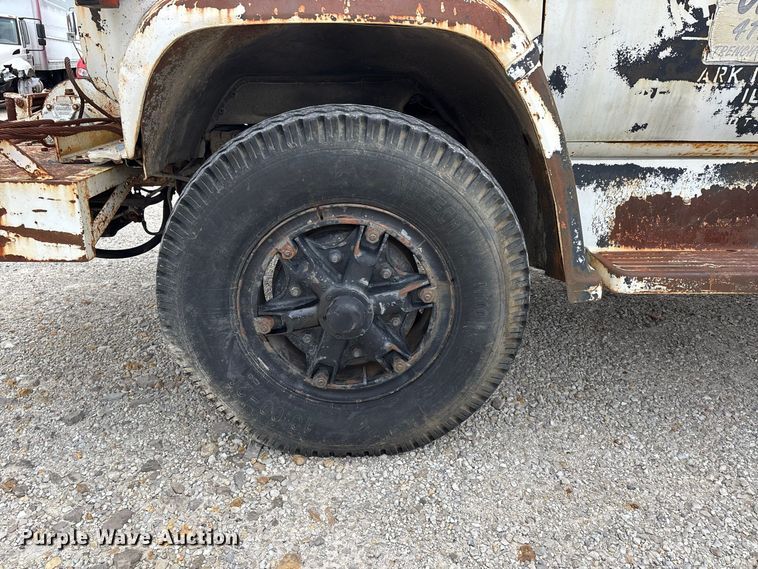 image for item ER3419 1988 GMC C7 digger derrick truck