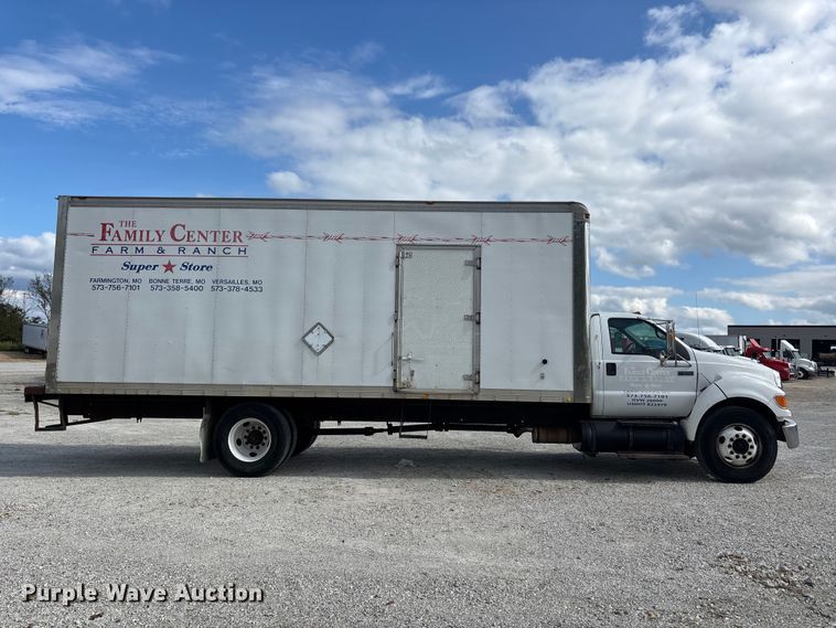 image for item ER3420 2007 Ford F650 box truck