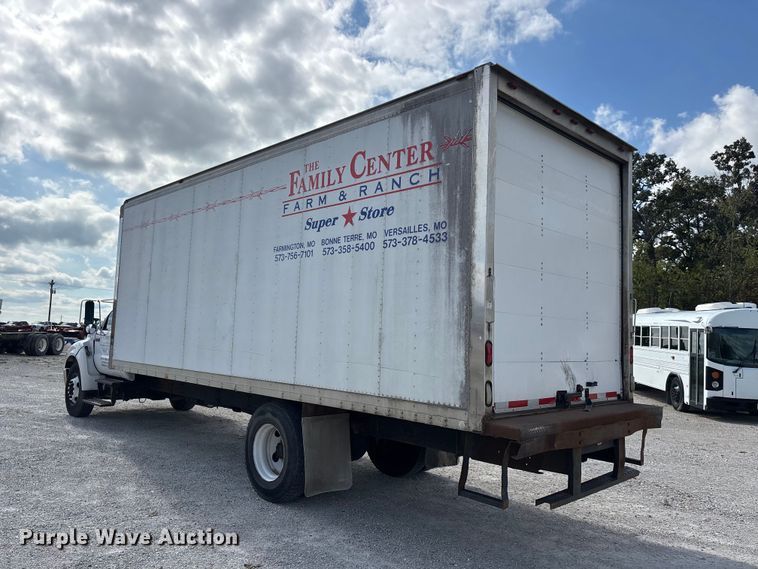image for item ER3420 2007 Ford F650 box truck