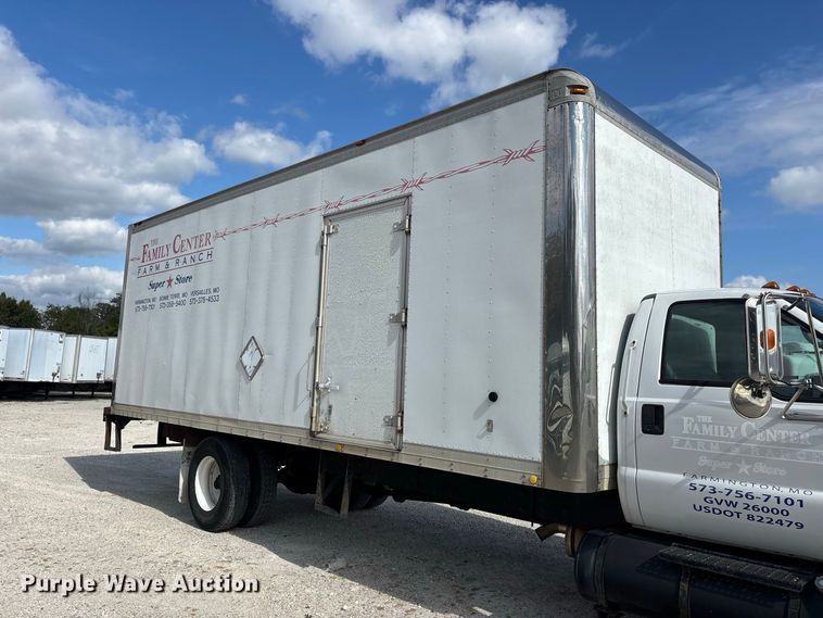 image for item ER3420 2007 Ford F650 box truck