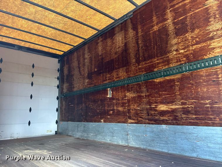 image for item ER3420 2007 Ford F650 box truck