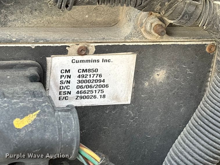 image for item ER3420 2007 Ford F650 box truck