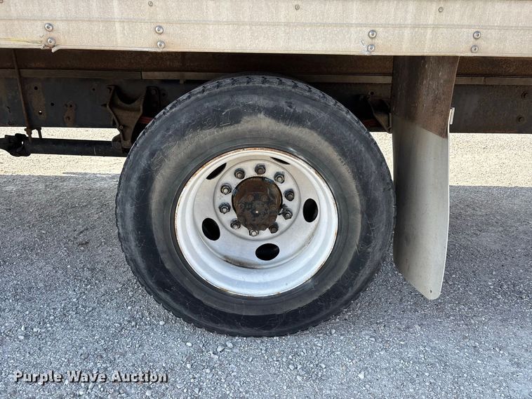 image for item ER3420 2007 Ford F650 box truck