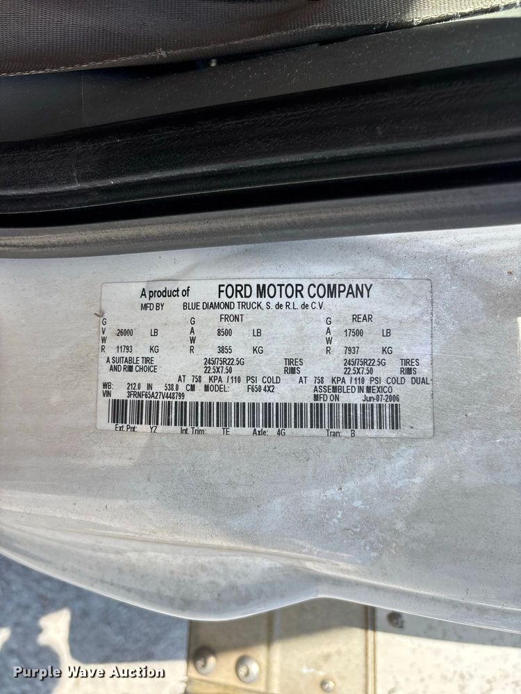 image for item ER3420 2007 Ford F650 box truck