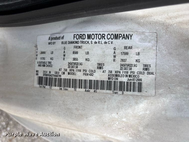image for item ER3420 2007 Ford F650 box truck