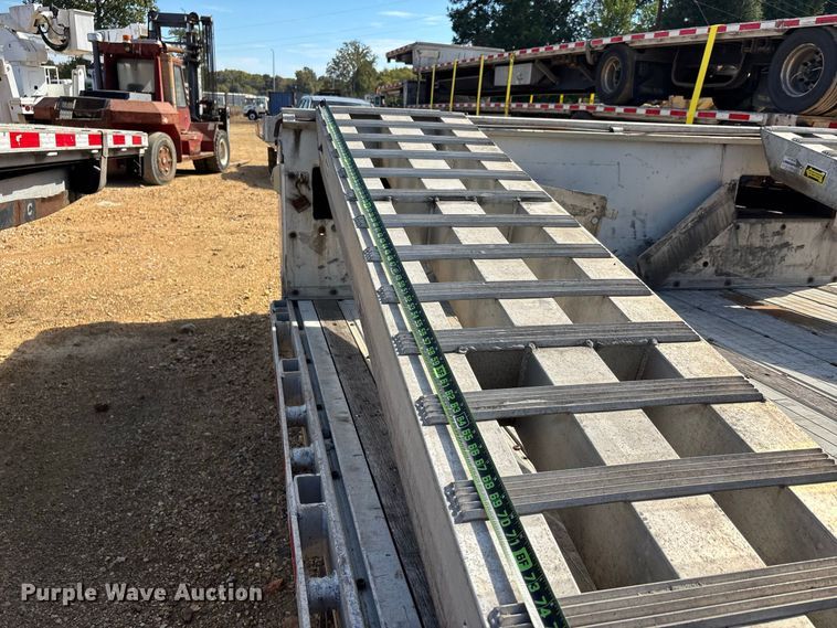 image for item ER3439 2019 Trail King TK80ACS-34 flatbed trailer