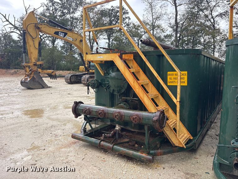 image for item ES8214 Gas buster frac tank trailer