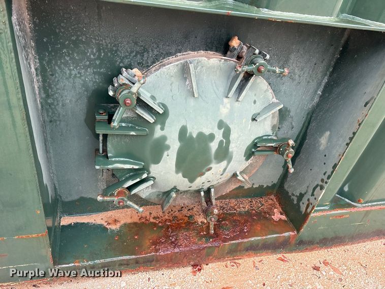 image for item ES8214 Gas buster frac tank trailer