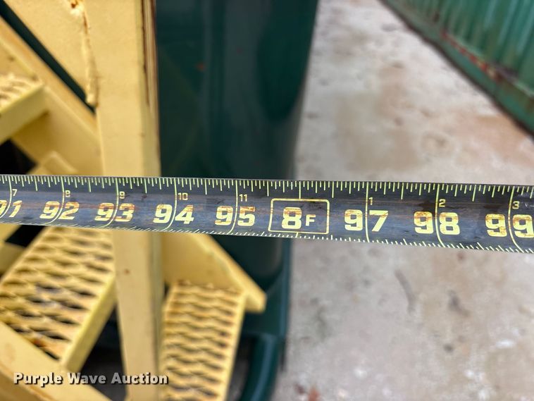 image for item ES8214 Gas buster frac tank trailer