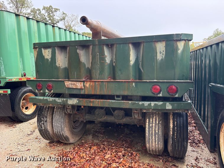 image for item ES8215 Gas buster frac tank trailer