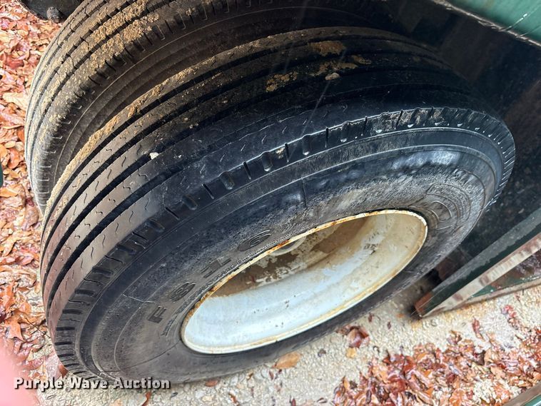 image for item ES8215 Gas buster frac tank trailer