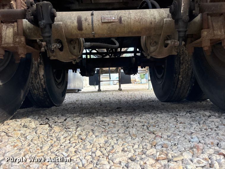 image for item ET0410 1996 Polar Tank  fuel trailer