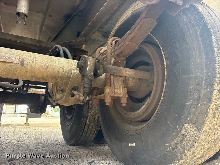 image for item ET0410 1996 Polar Tank  fuel trailer