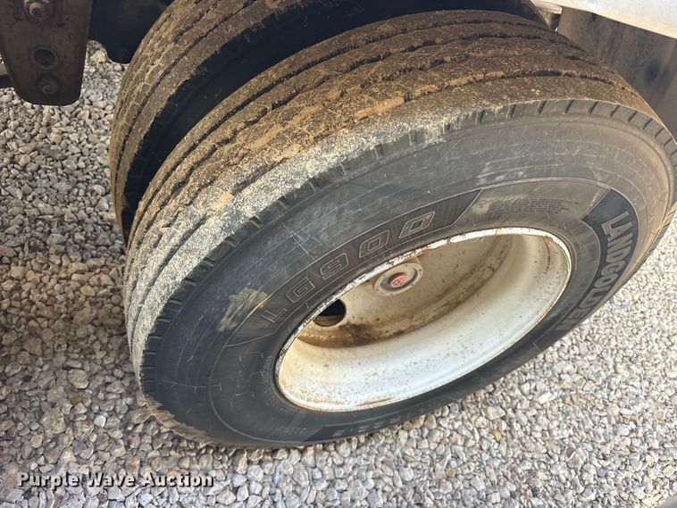 image for item ET0410 1996 Polar Tank  fuel trailer
