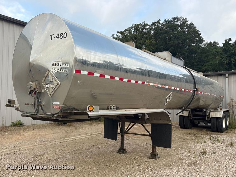 1999 Polar Tank fuel trailer