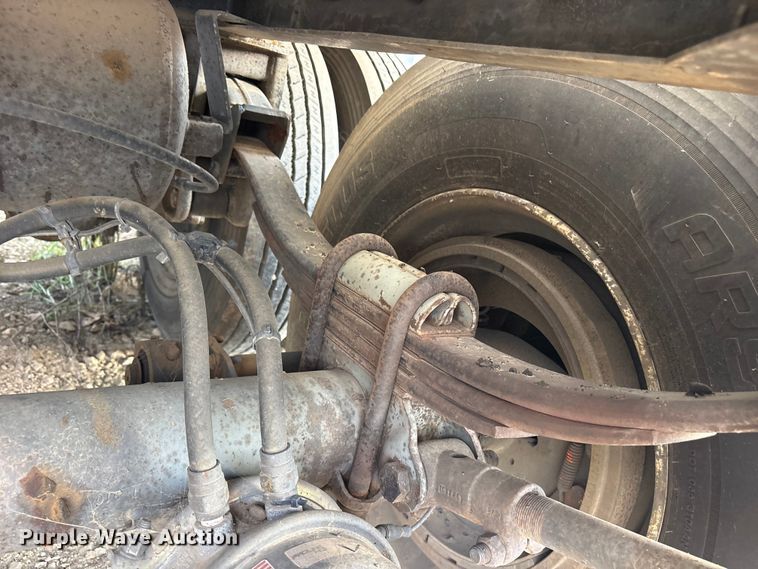 image for item ET0411 1999 Polar Tank fuel trailer