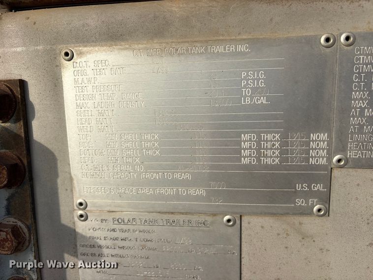 image for item ET0411 1999 Polar Tank fuel trailer