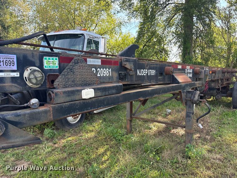 image for item ET8686 2006 Clement R0T3645BR roll-off container trailer
