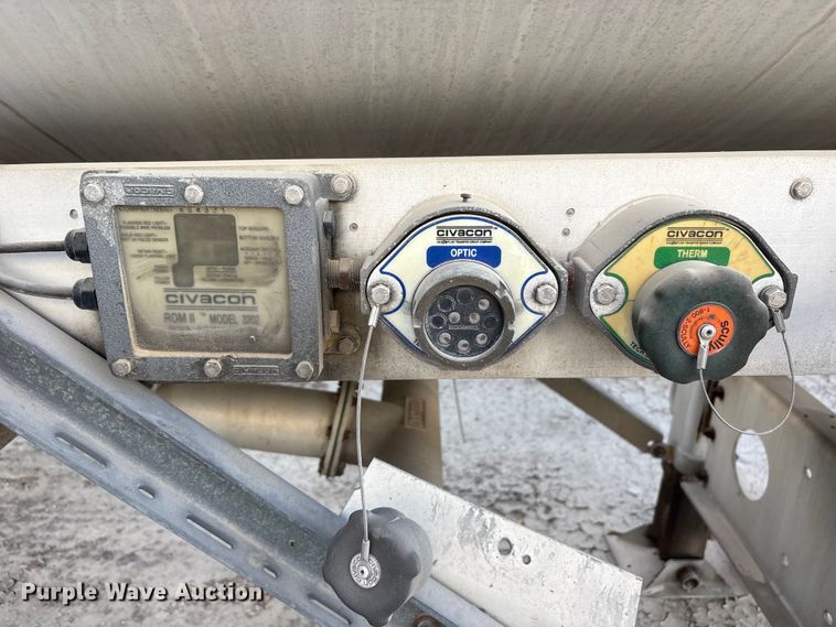 image for item EU0814 2013 Heil Trailer International fuel trailer