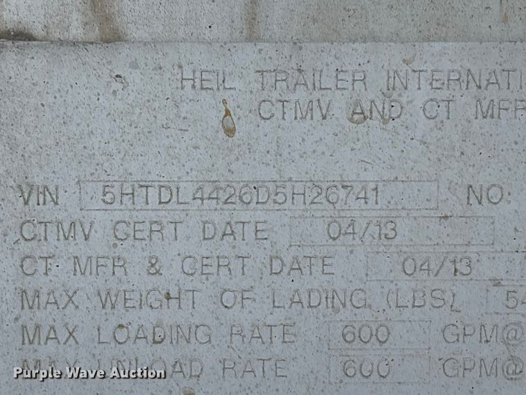 image for item EU0814 2013 Heil Trailer International fuel trailer