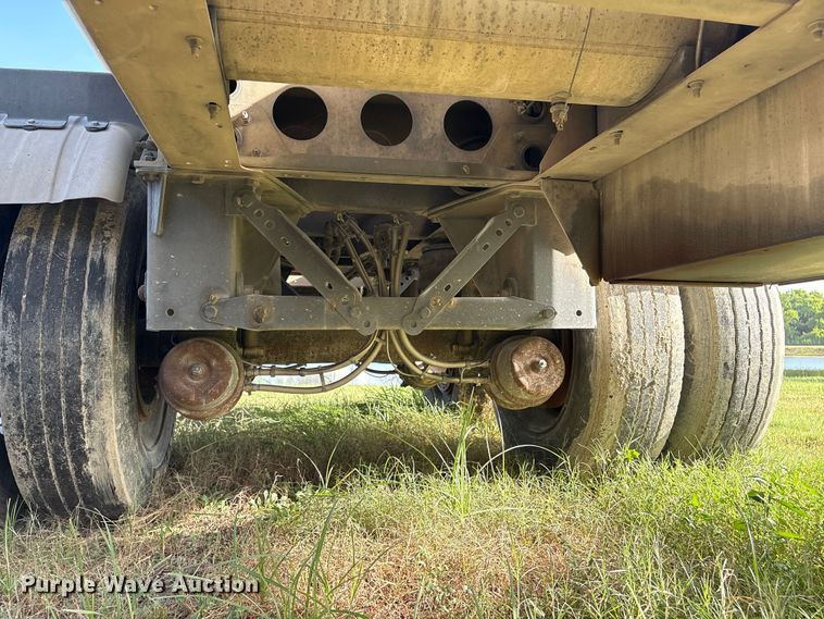 image for item EU0815 2013 Heil Trailer International fuel trailer